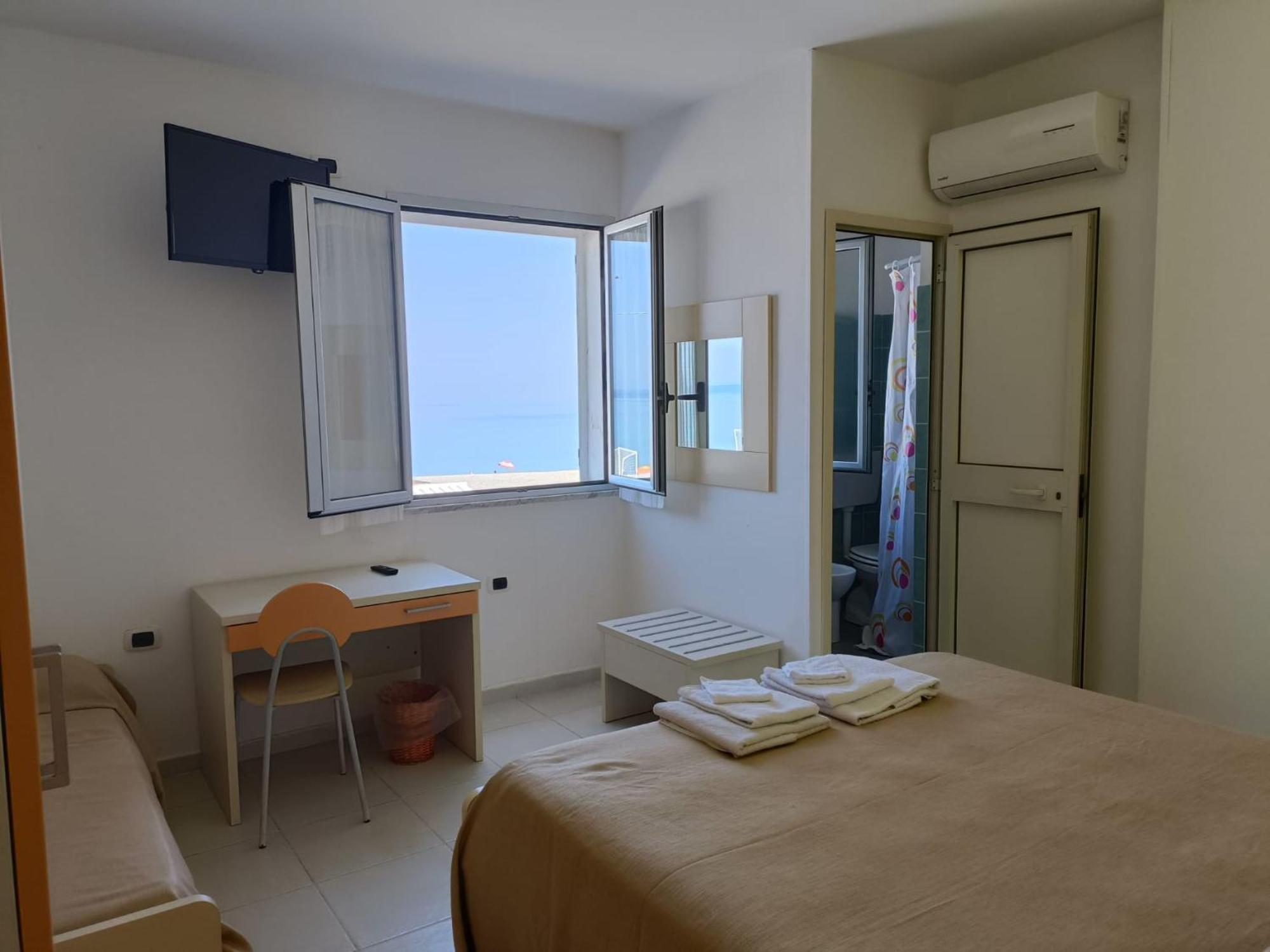 B&B Donna Nina Gioia Tauro Dış mekan fotoğraf